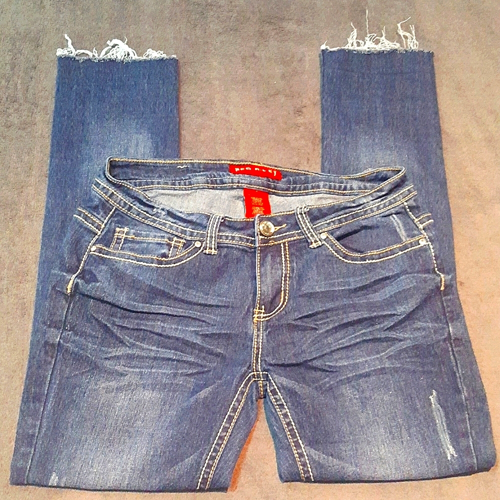 Red Rivet Skinny Cropped Jeans - Picture 8 of 10